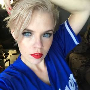 Meet your Posher, Astrid